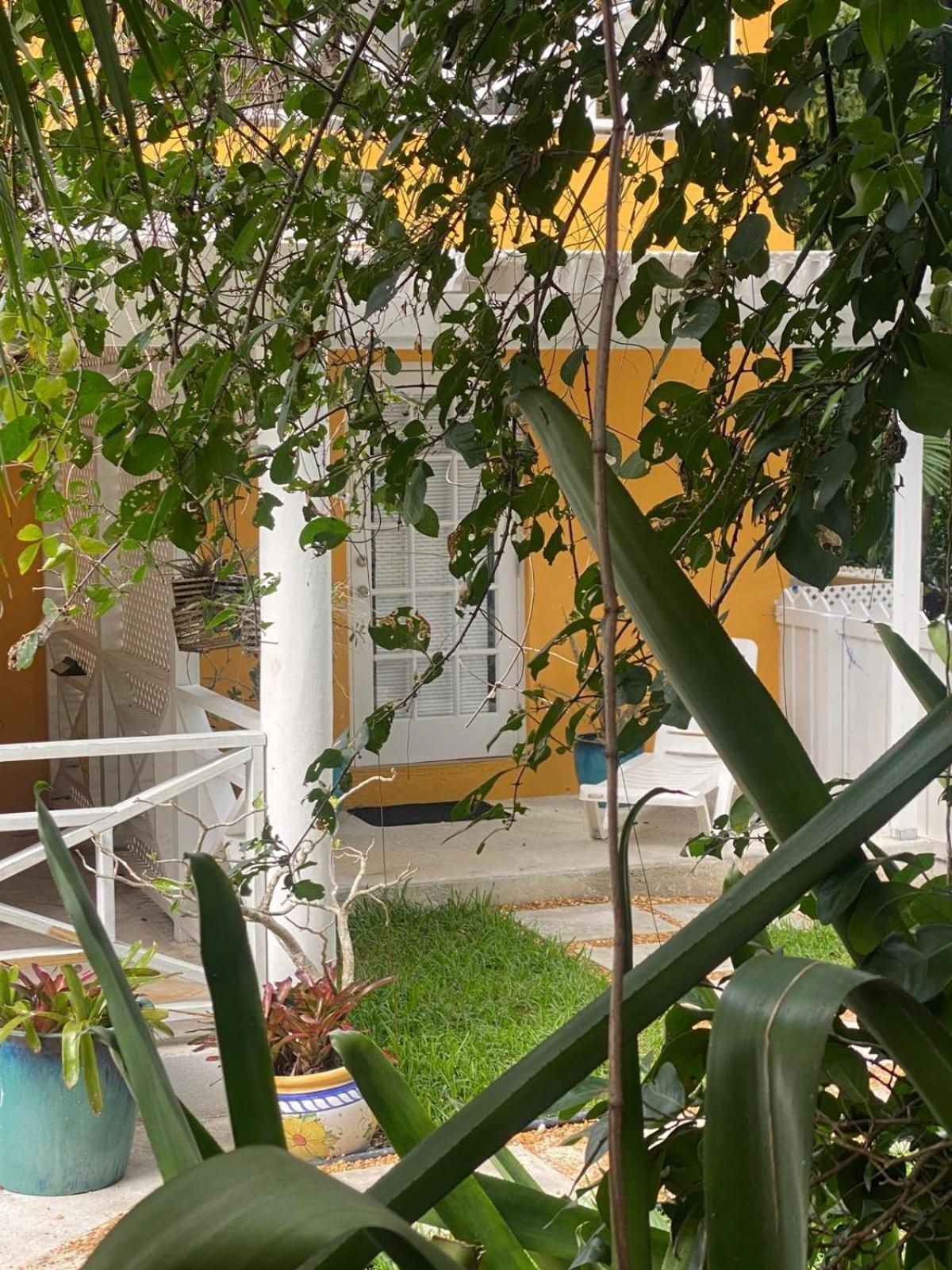 Tangerine Sunsets Tova Holiday home Nassau
